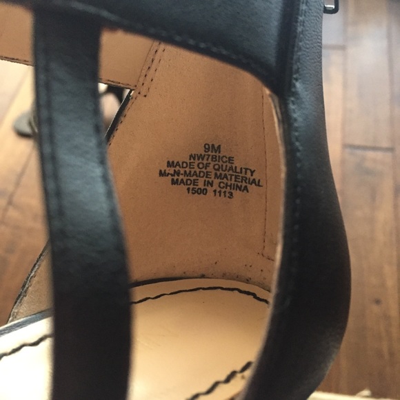 Heeled Birdcage Sandal - Picture 7 of 7